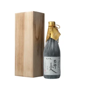 Nanbu Bijin 10 Year Koshu Daiginjo sake 720ml Nanbu Bijin wholesale restaurant supply #14465