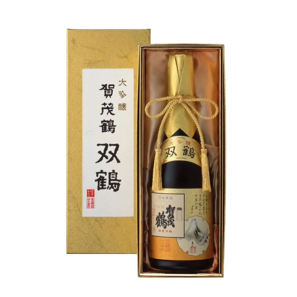 Kamotsuru Soukaku Daiginjo sake bottle with gold label and gold cord, N.A. Sales item 14113-1
