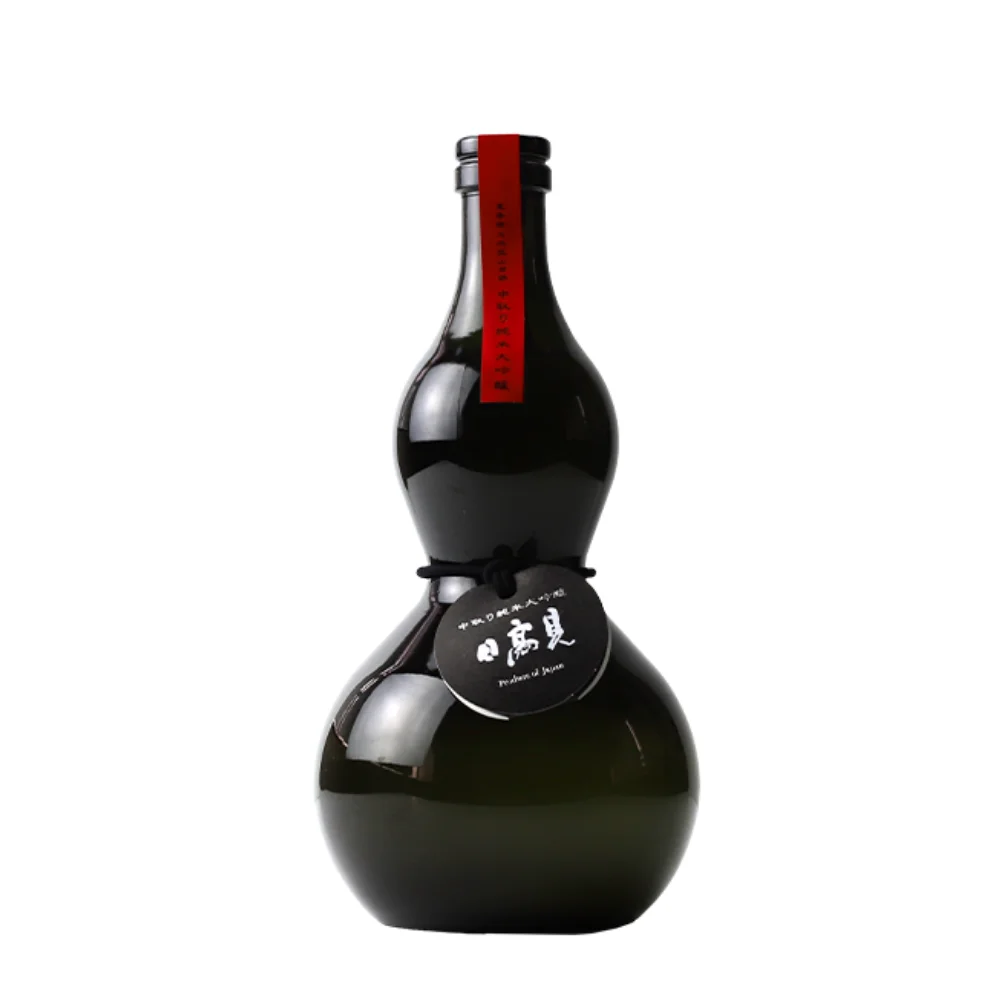 Hitakami Nakadori Junmai Daiginjo sake black gourd bottle wholesale restaurant supply #14057