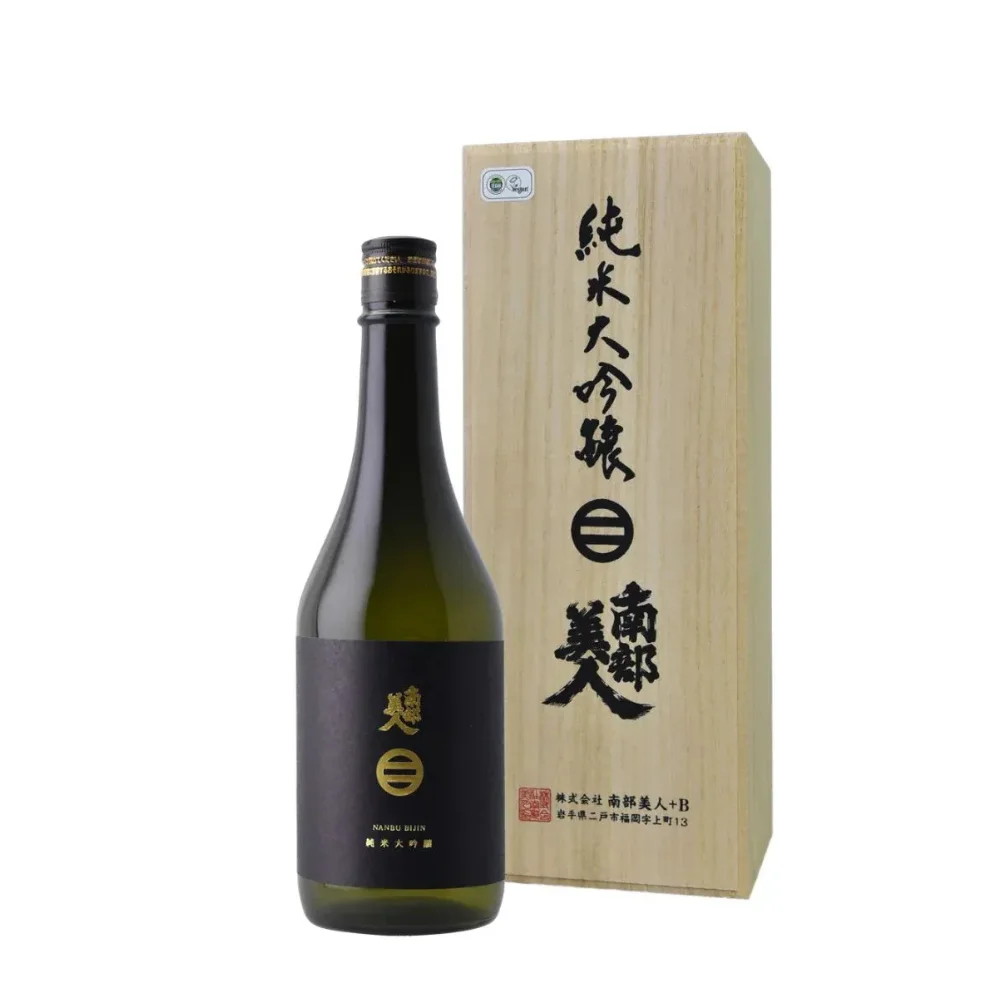 Nanbu Bijin Junmai Daiginjo Black Label 720ml wholesale restaurant supply #14441